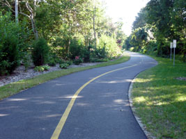 Curved path near a road crossing