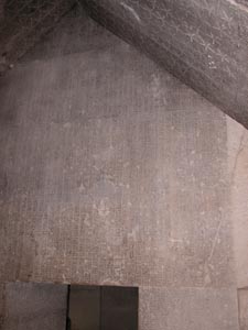 Wall and ceiling in the tomb