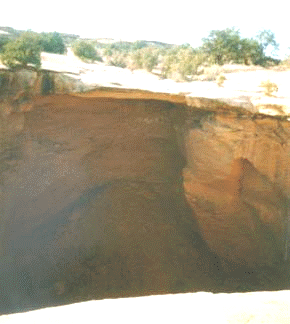 The edge of the trail at an overhang